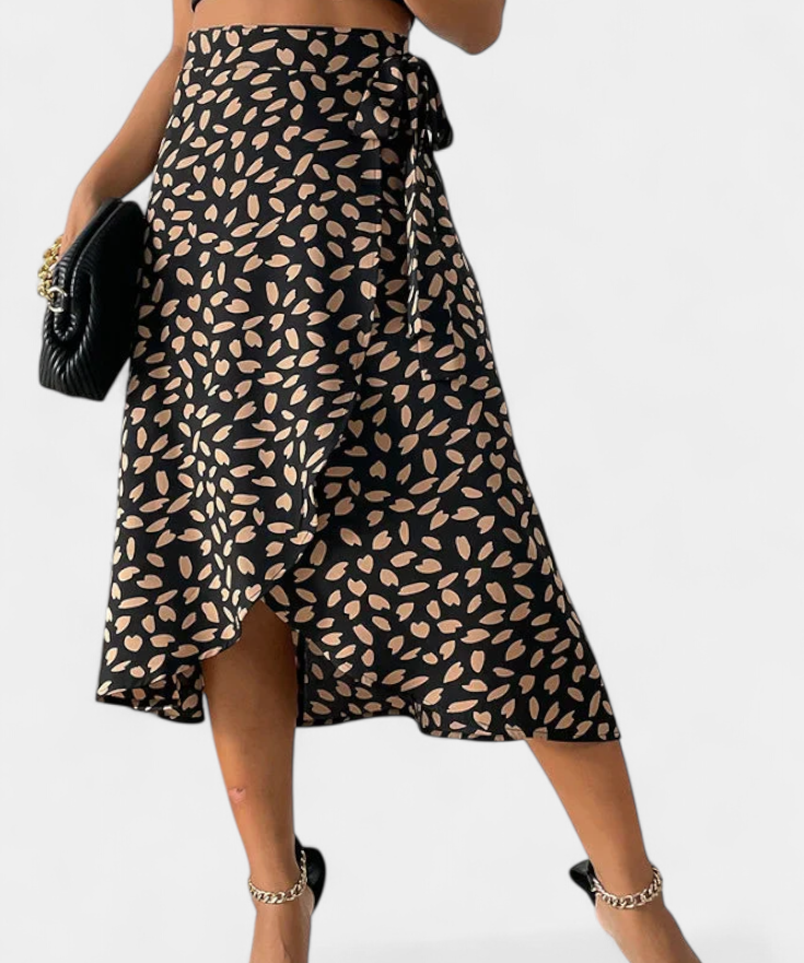 Boho-inspirerad asymmetrisk omlottkjol med mönster