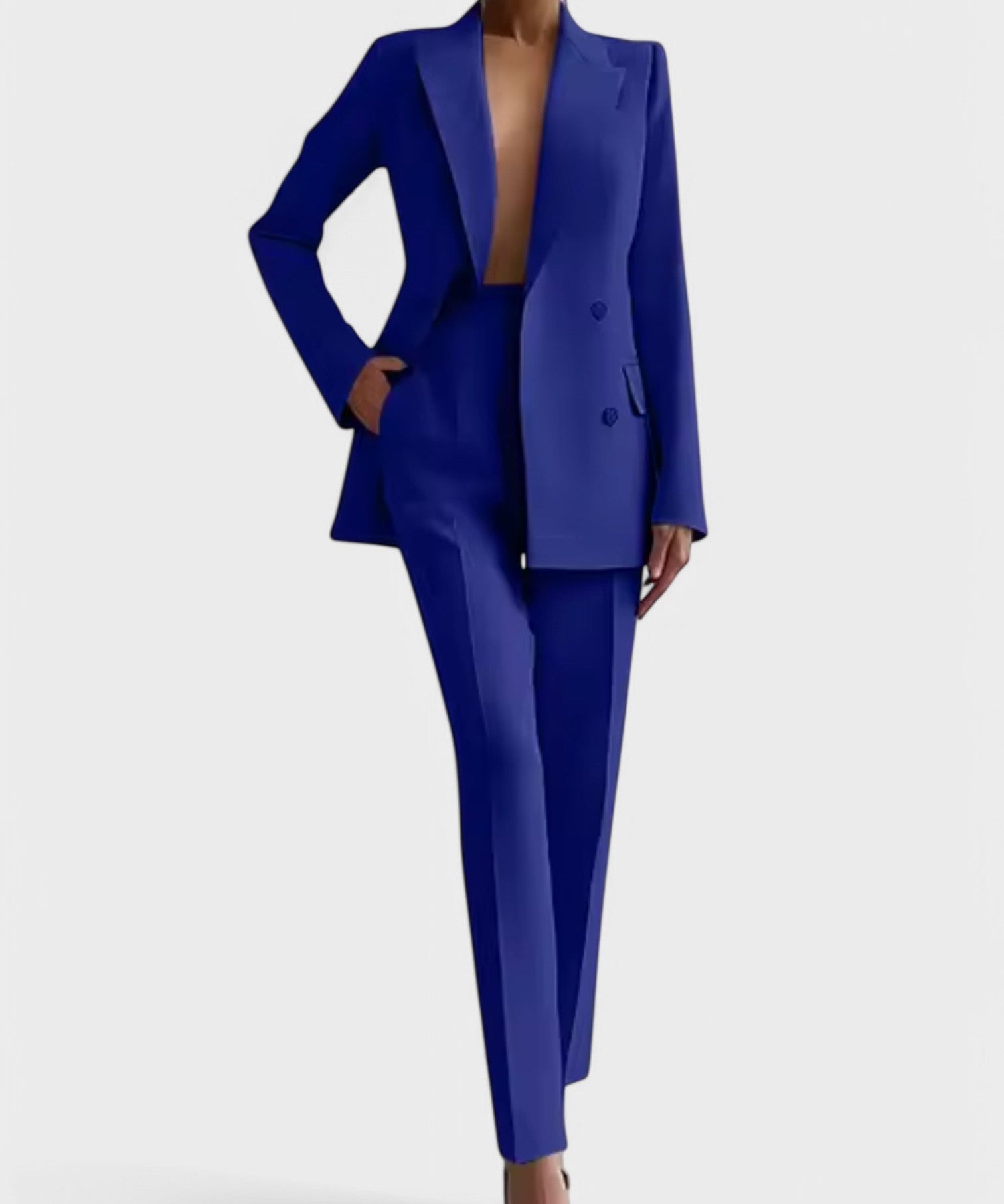 "Olívia - Blazer och Byxor Set" can be rewritten as "Olívia - Blazer och Byxor Kombinationsset".