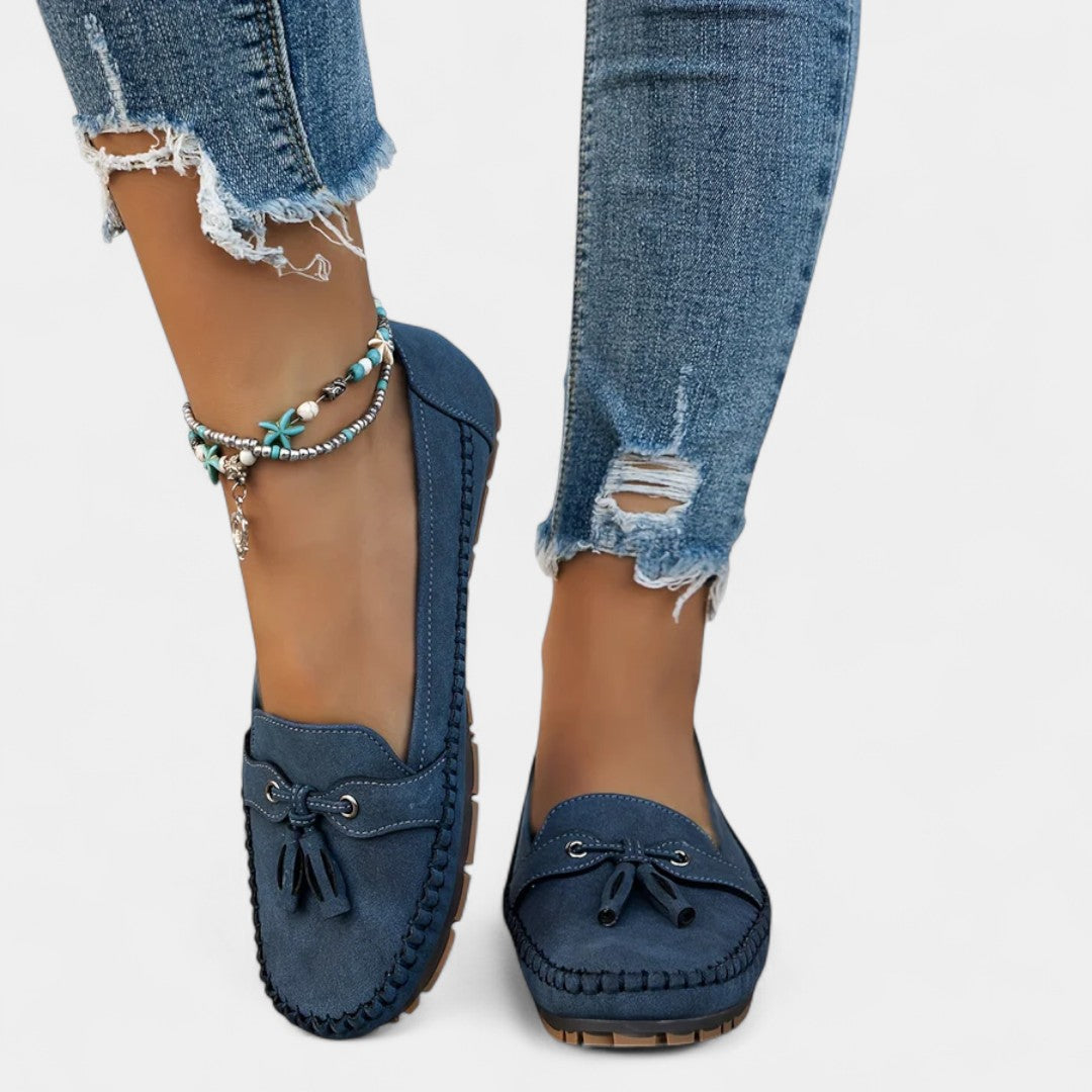 Stiliga fransförsedda moccasiner