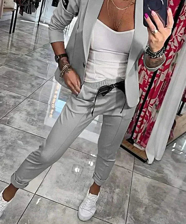 Adriana - Sophisticated Ensemble