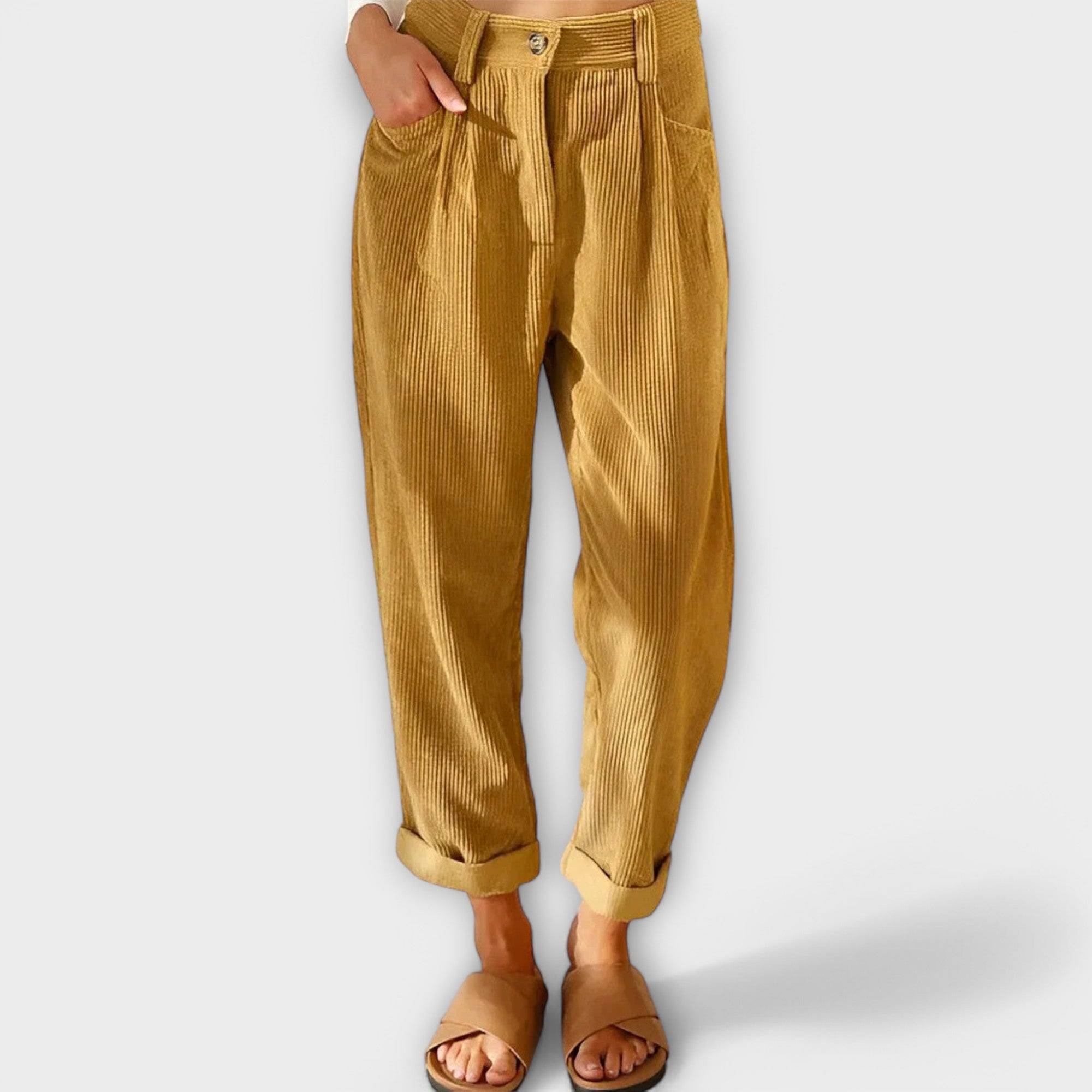 Moderna jeans med trendiga snören
