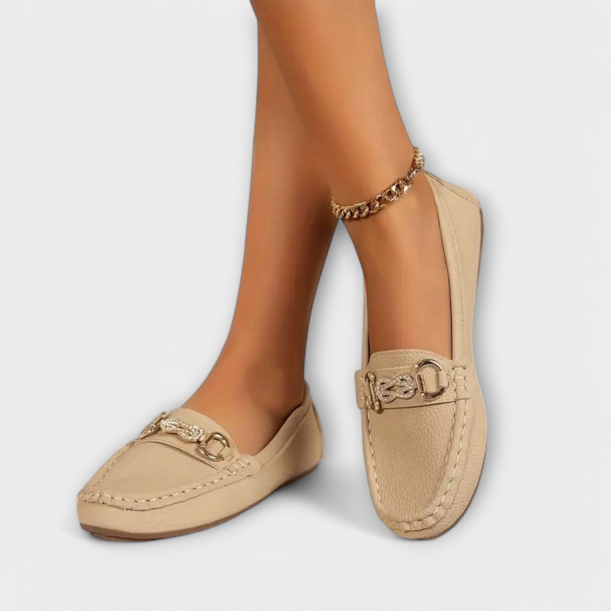 Sára Classic Leather Moccasin Slip-On