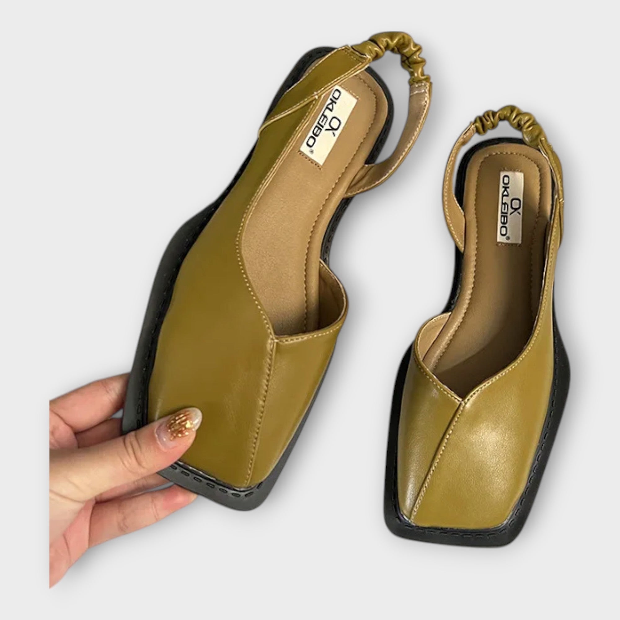 Eleganta Magdaléna Mocka Mokasiner med Elastisk Rem