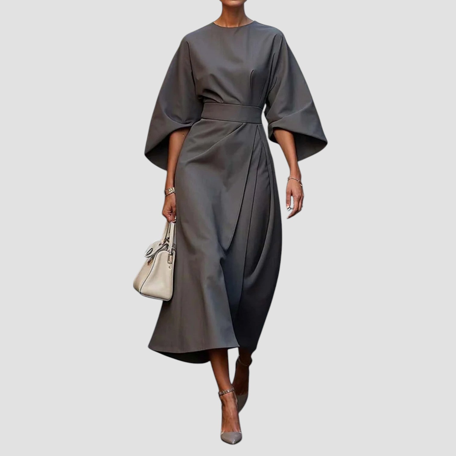 Mirella - Klänning i Elegant Stil