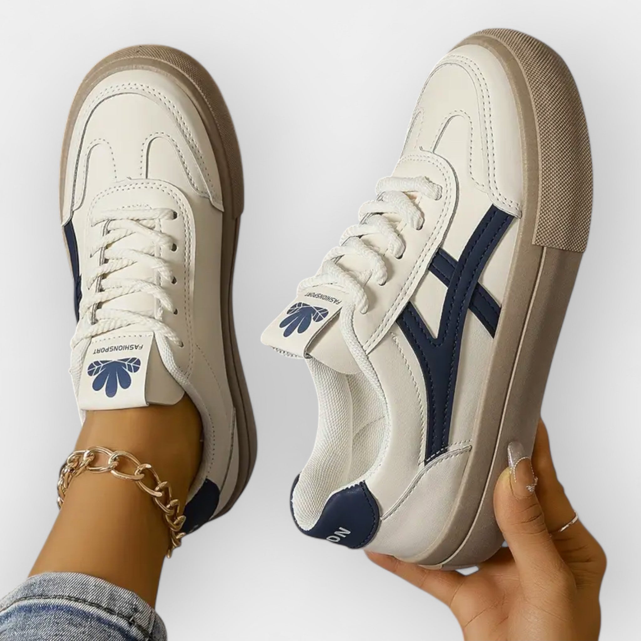 Eva Eleganta Tenis med Retro Plattform och Komfort