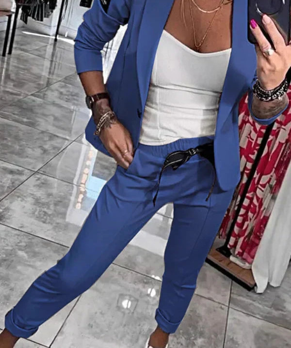 Adriana - Sophisticated Ensemble