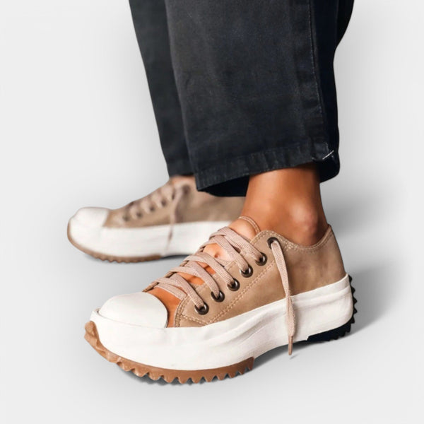 Karolina | Sneakers med Kraftig Sula