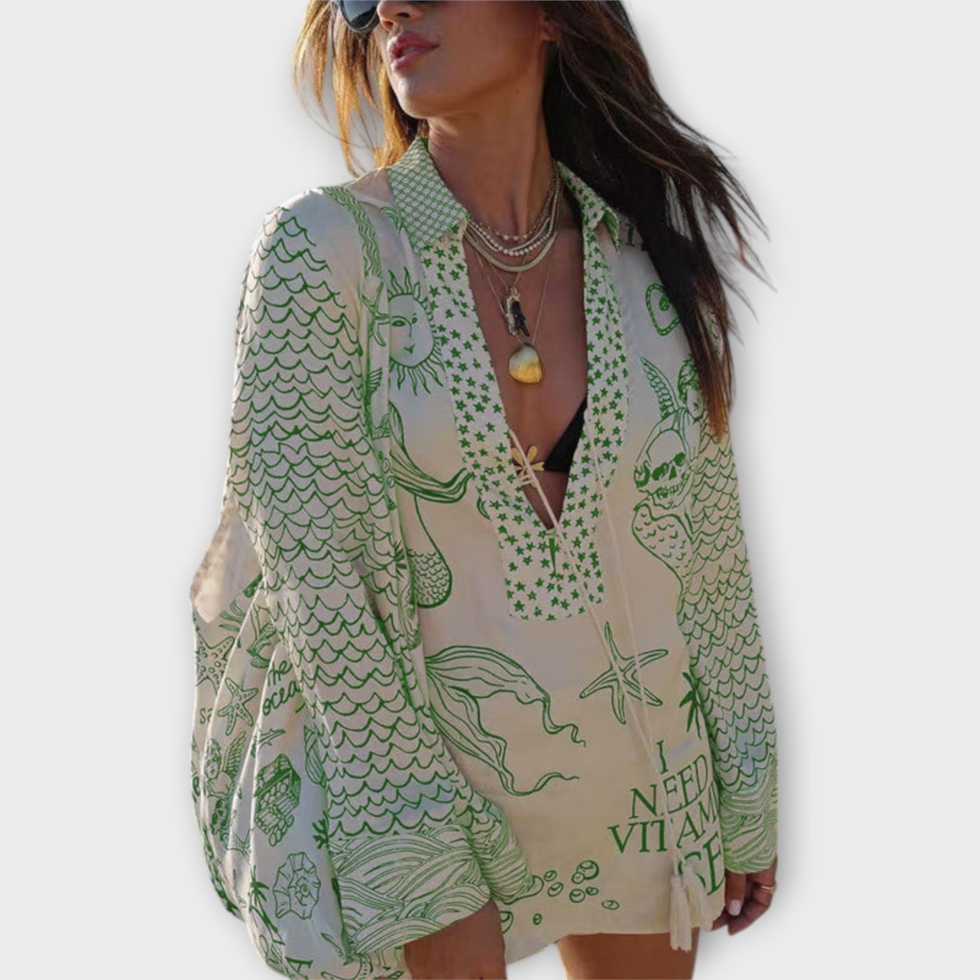 Set i satin med blus och shorts med fransar