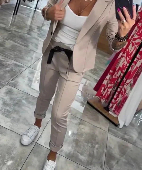 Adriana - Sophisticated Ensemble