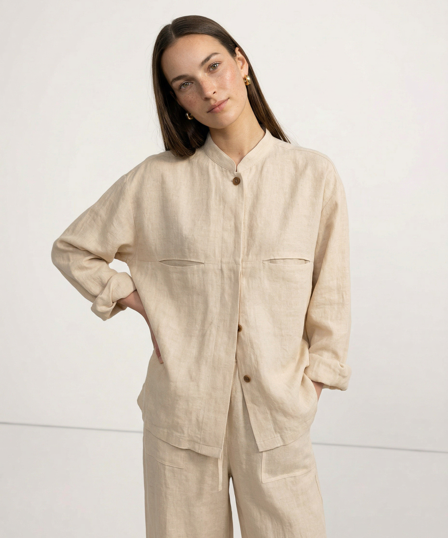 Blus med Madeline-krage i linne